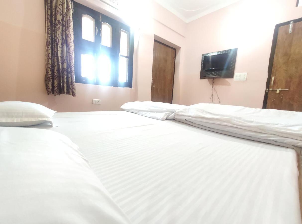 Choudhary Guest House Udaipur Ngoại thất bức ảnh